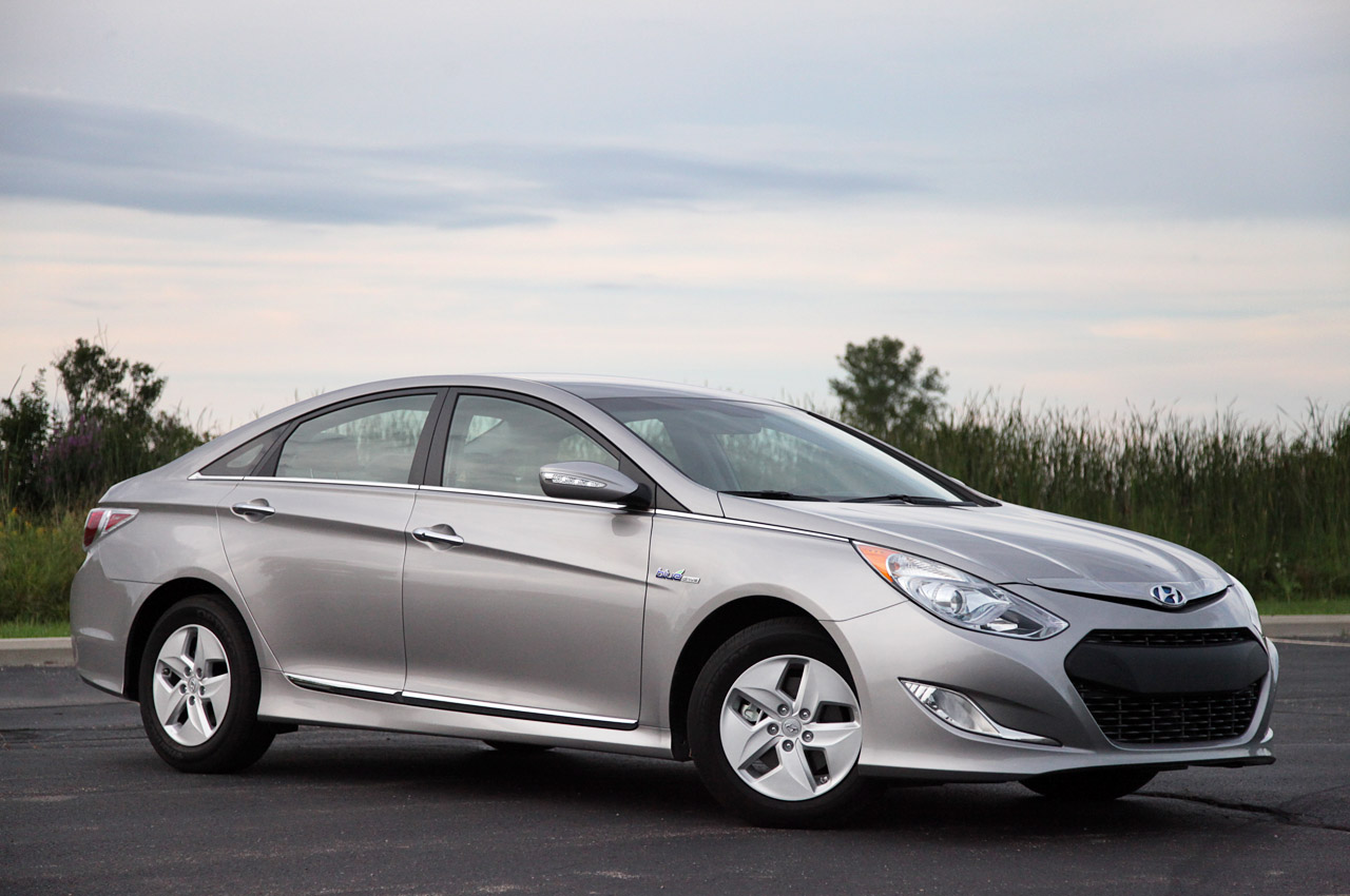 Hyundai Sonata Hybrid 2011