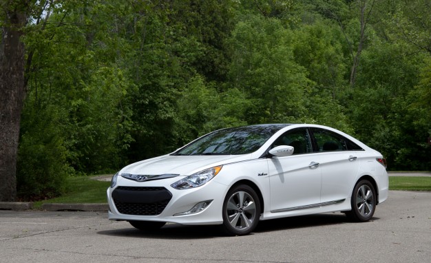 Hyundai Sonata Hybrid 2012