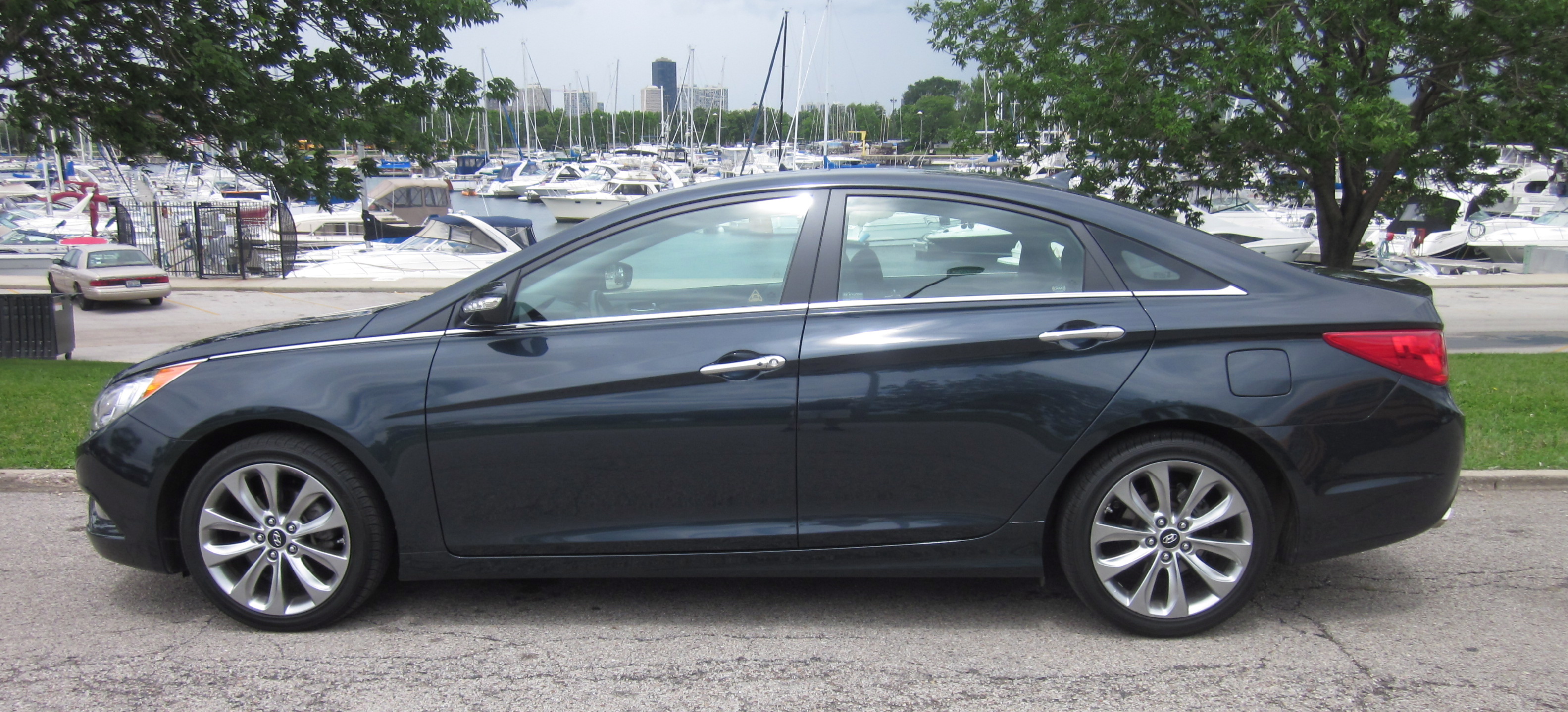 Hyundai Sonata Limited 2011