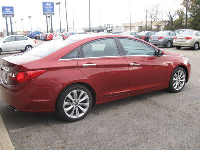 Hyundai Sonata Red