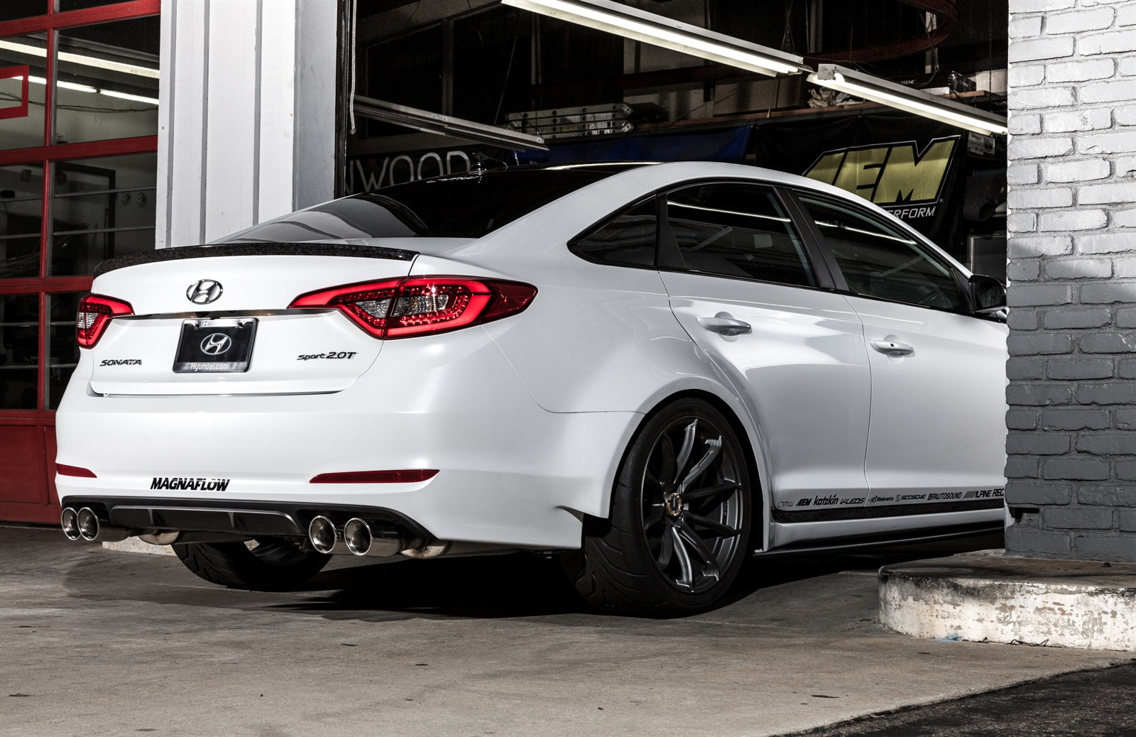 Hyundai Sonata Stance