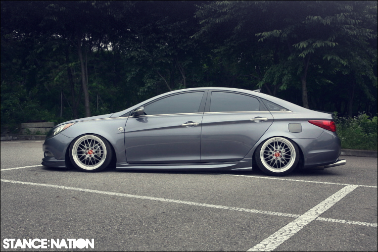 Hyundai Sonata Stance