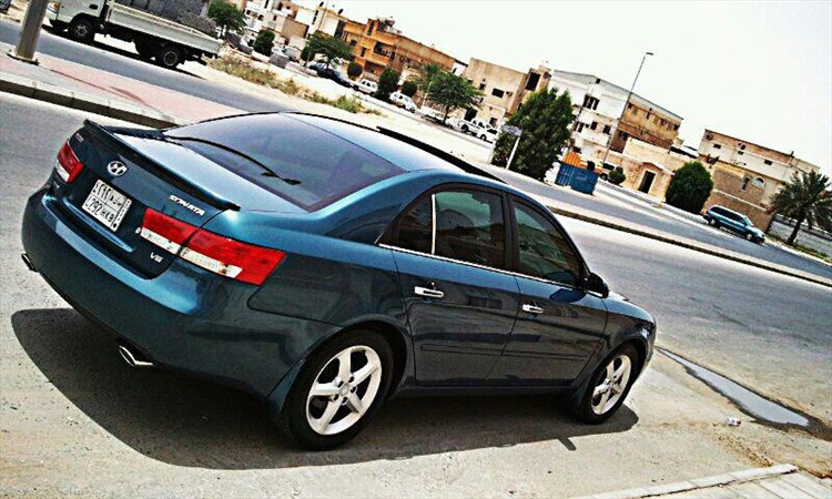 Hyundai Sonata V6