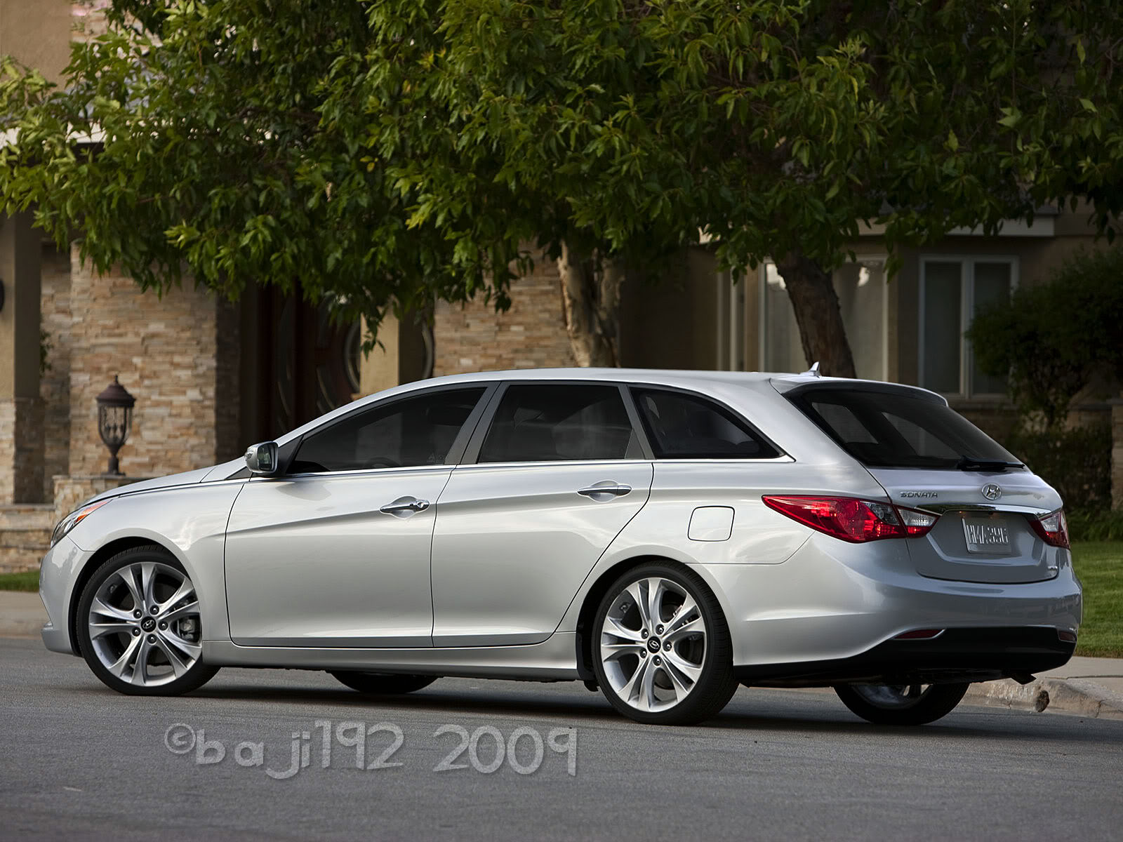 Hyundai Sonata Wagon