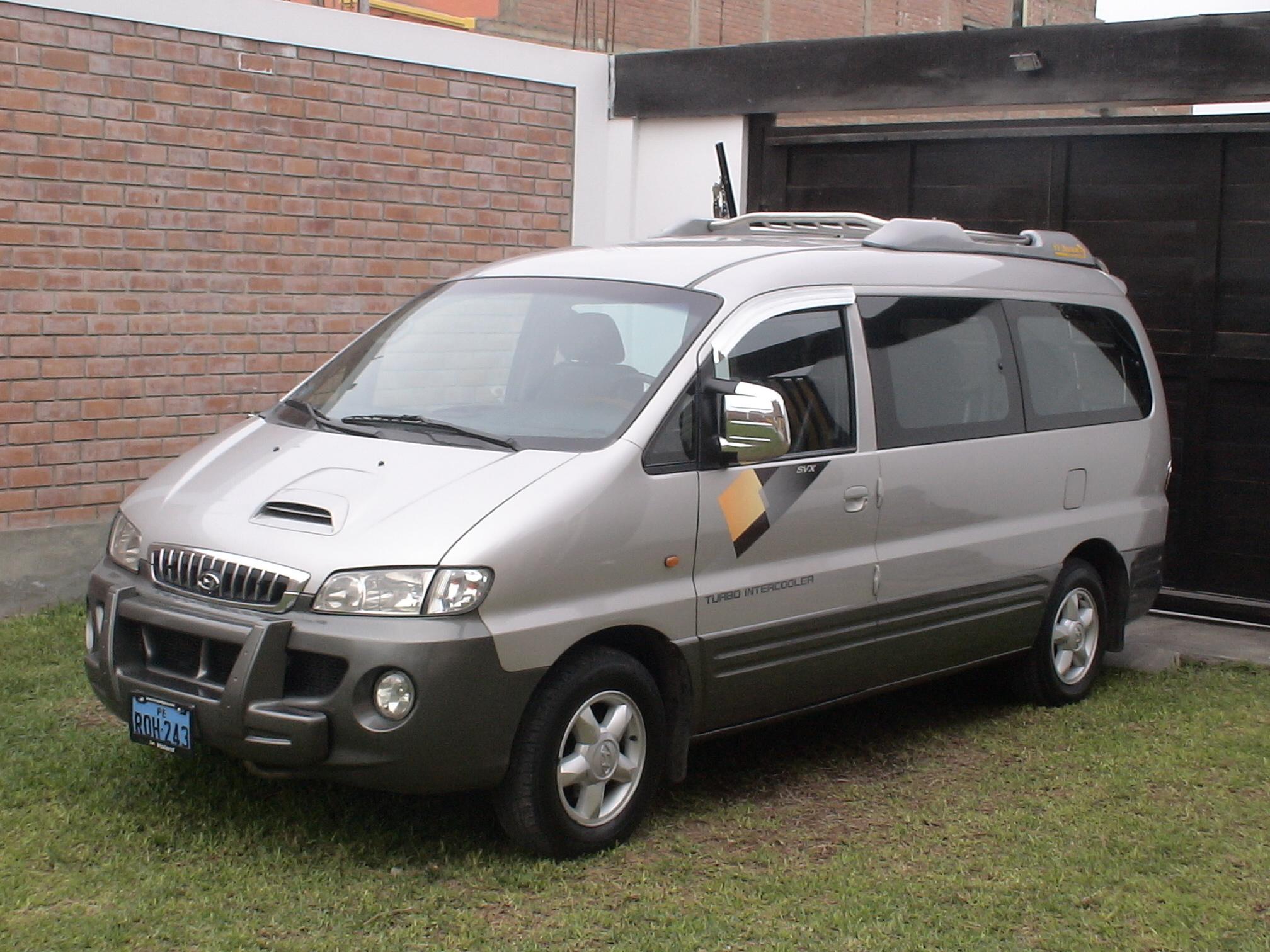Hyundai Starex