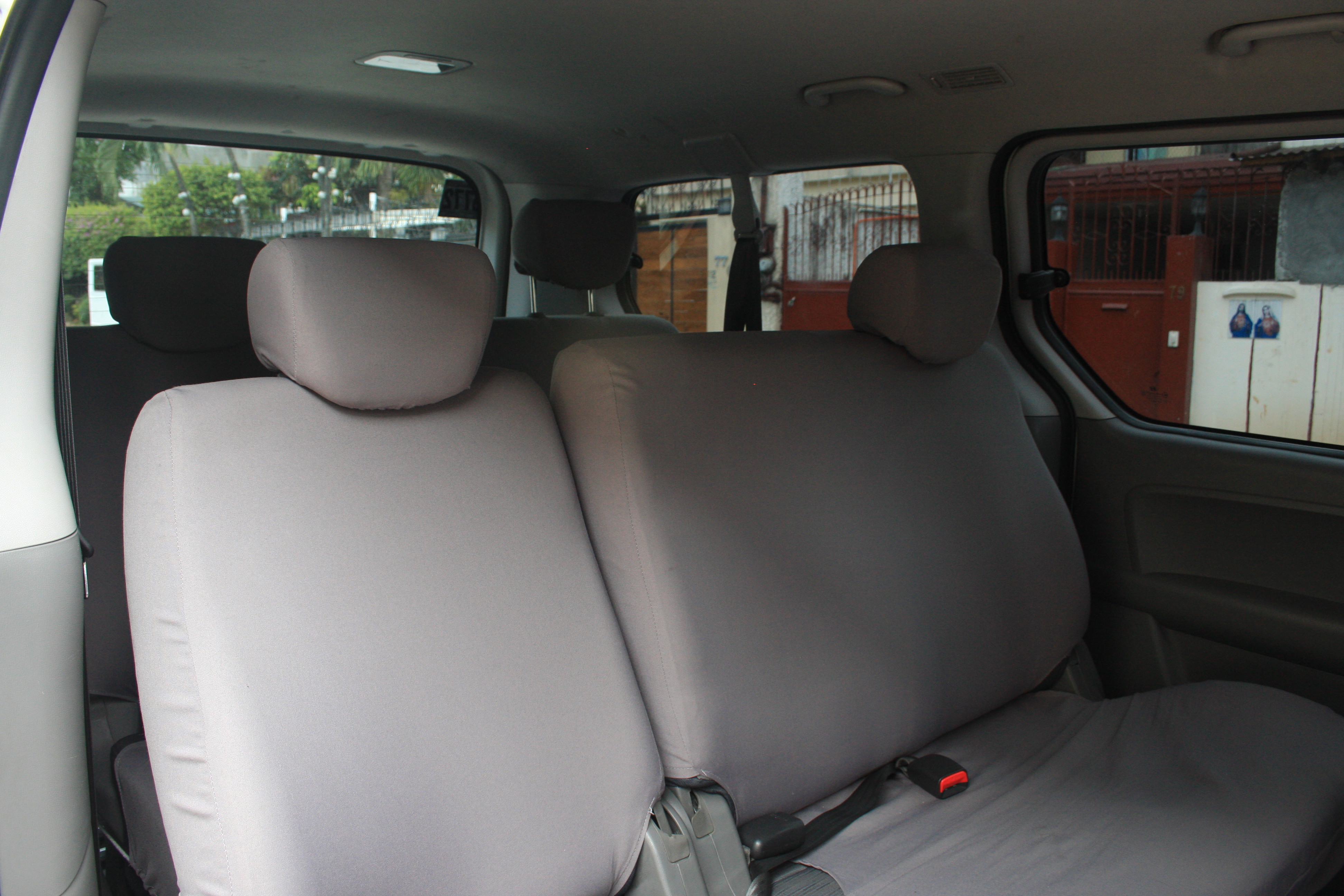 Hyundai Starex 10 Seater