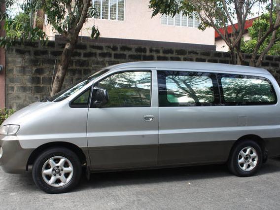 Hyundai Starex 11 Seater