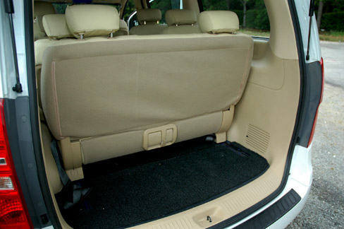 Hyundai Starex 11 Seater