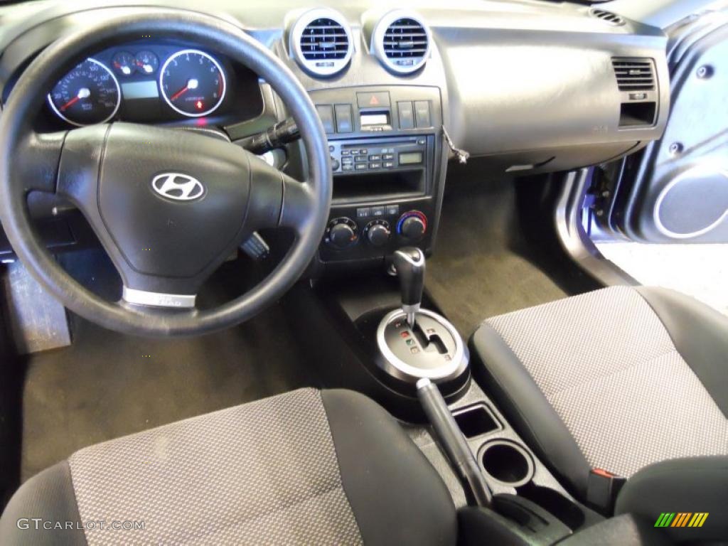 Hyundai Tiburon Black