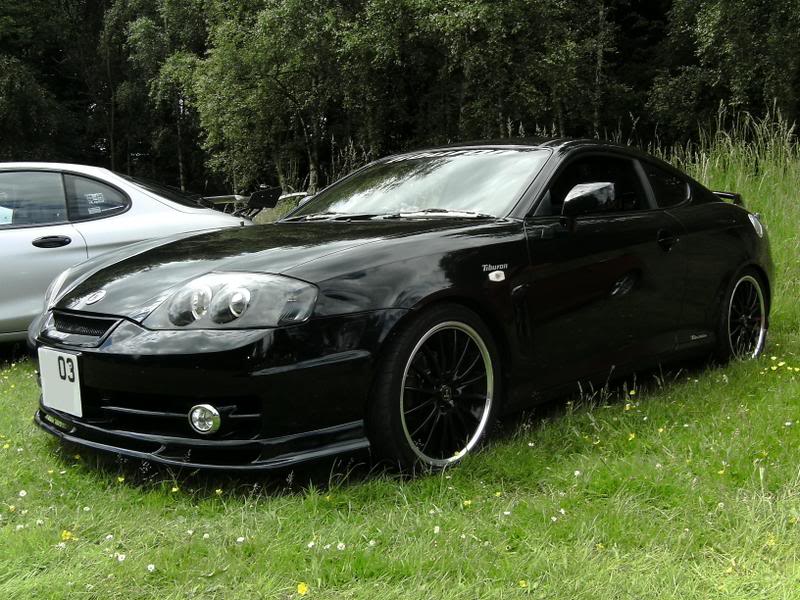 Hyundai Tiburon Blacked Out