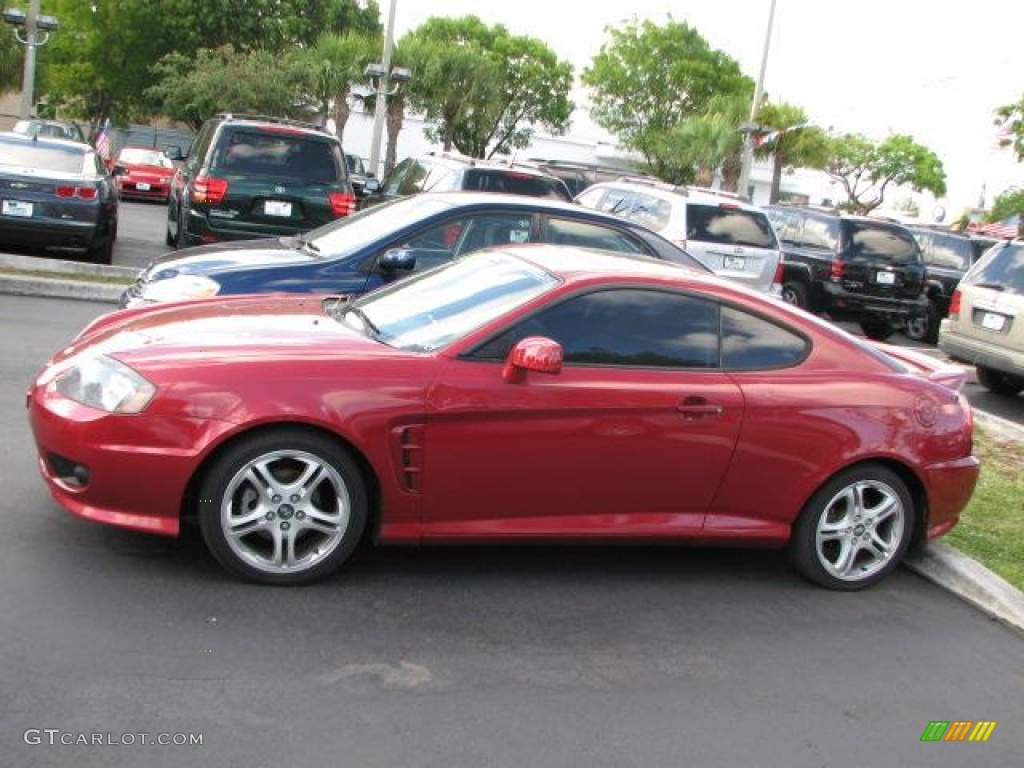 Hyundai Tiburon Red