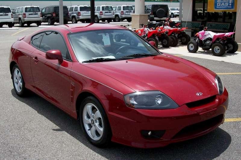 Hyundai Tiburon Red