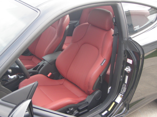 Hyundai Tiburon Red