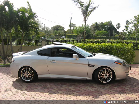 Hyundai Tiburon Silver