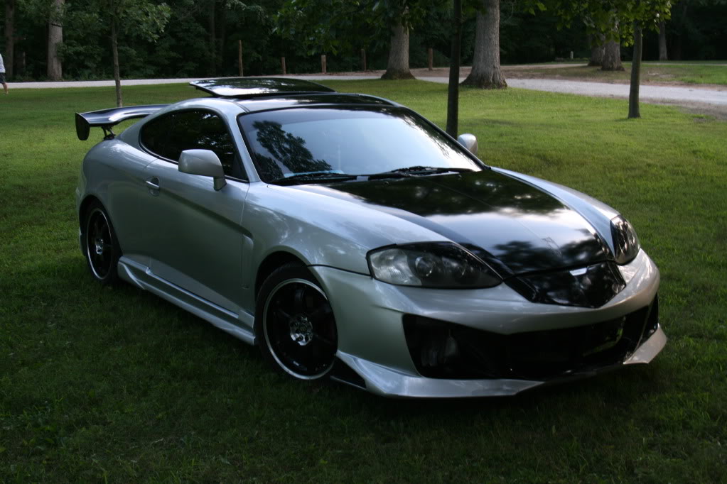 Hyundai Tiburon Silver