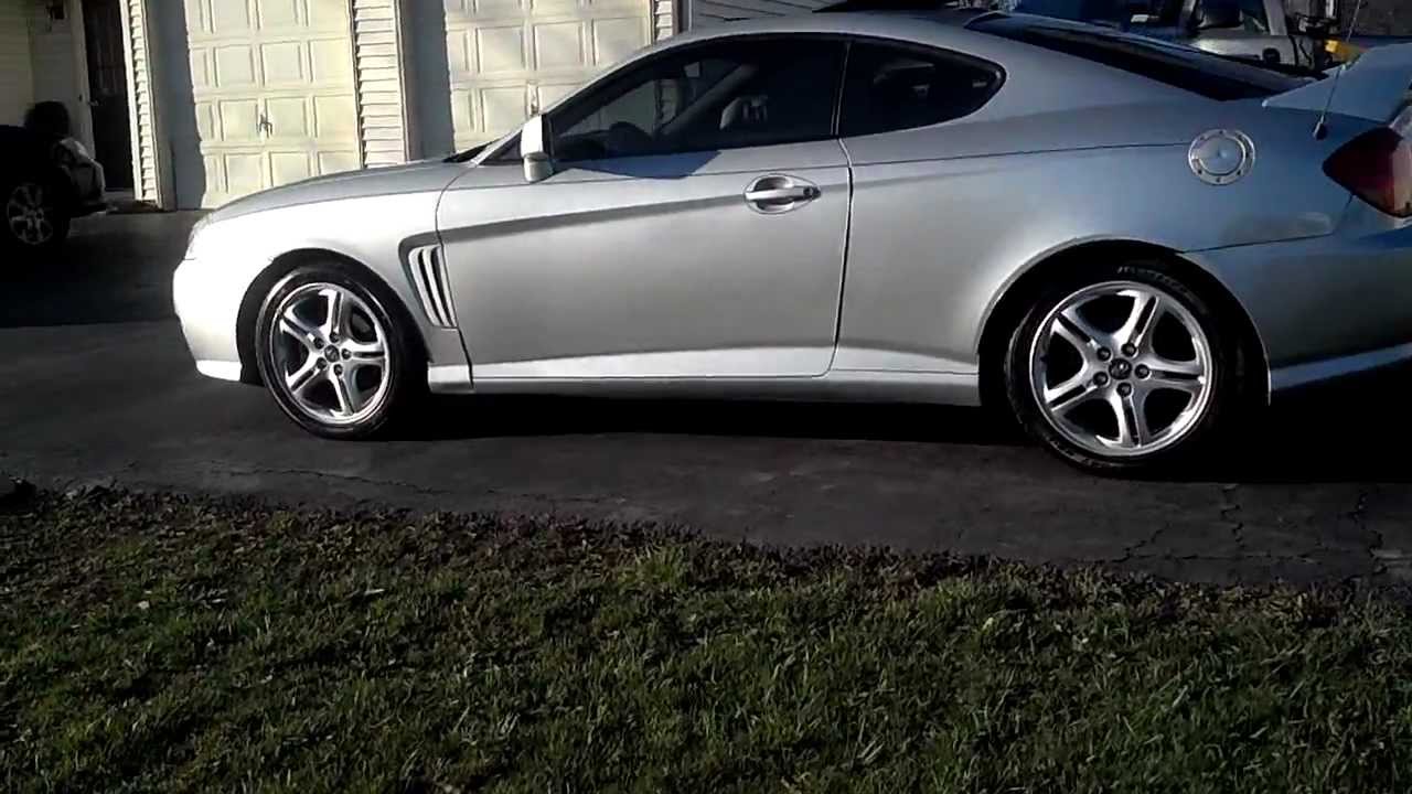 Hyundai Tiburon Slammed