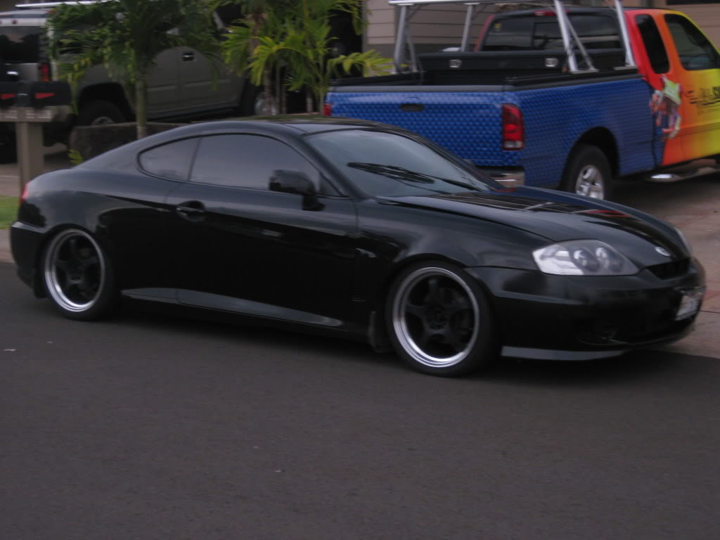 Hyundai Tiburon Slammed