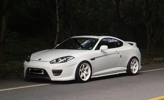Hyundai Tiburon White