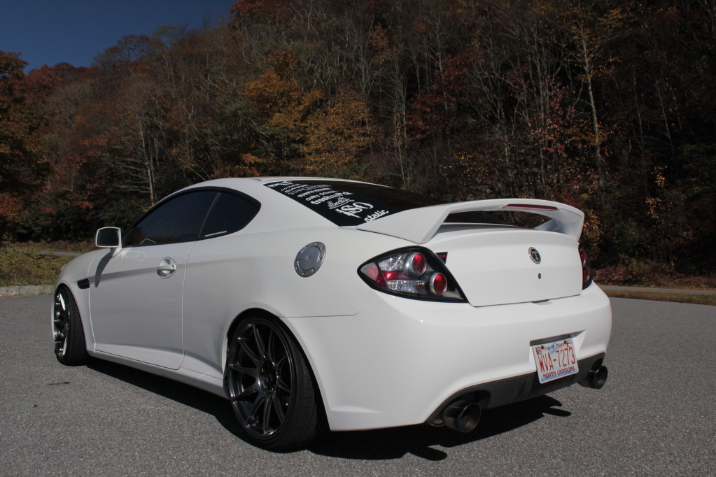 Hyundai Tiburon White