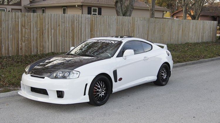 Hyundai Tiburon White