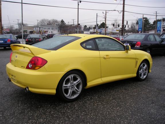 Hyundai Tiburon Yellow