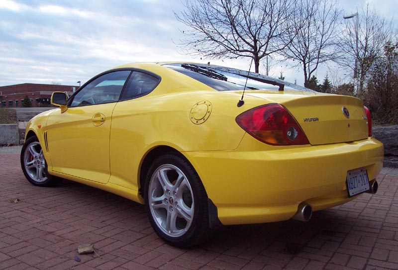Hyundai Tiburon Yellow