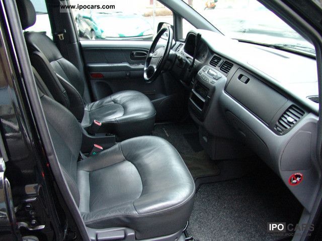 Hyundai Trajet V6