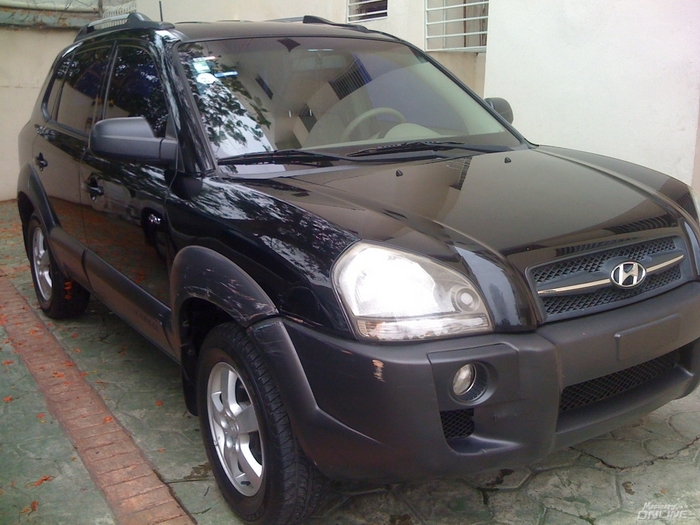 Hyundai Tucson Matte Black