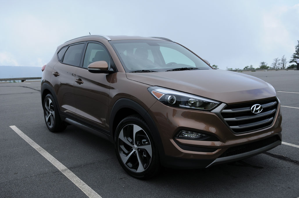 Hyundai Tucson Ruby Wine