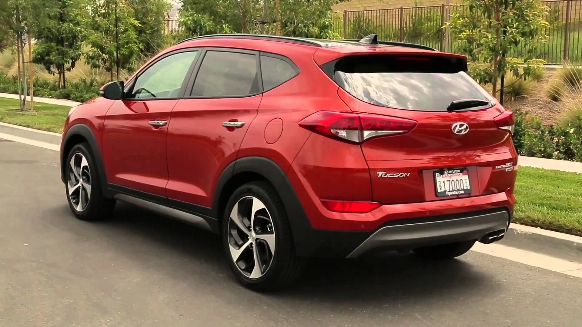 Hyundai Tucson Ultimate Red