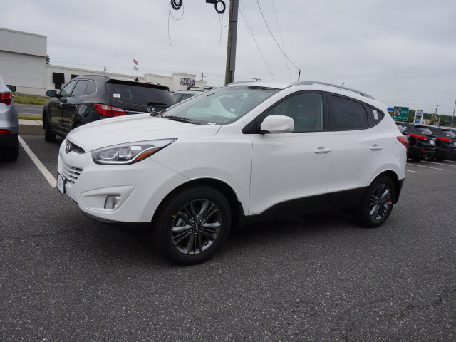 Hyundai Tucson White 2015