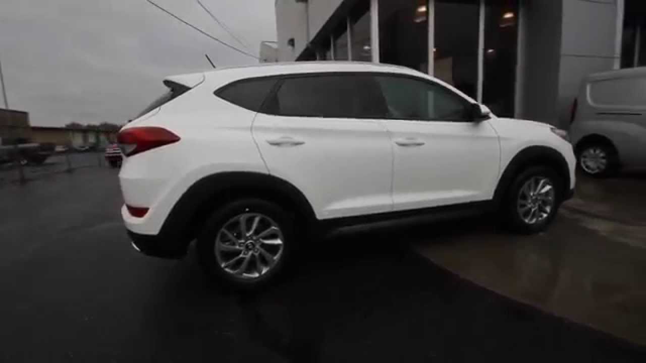 Hyundai Tucson White