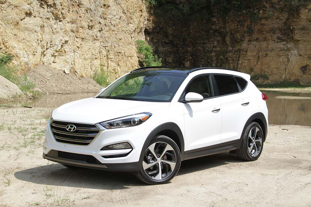 Hyundai Tucson White