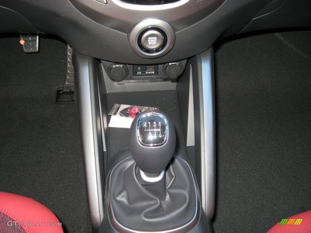 Hyundai Veloster Manual