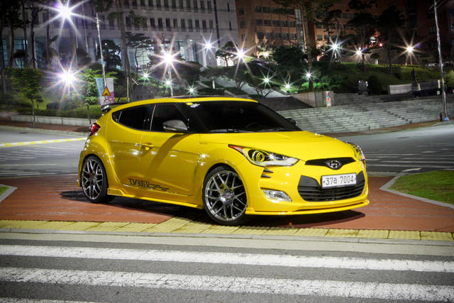 Hyundai Veloster Modified
