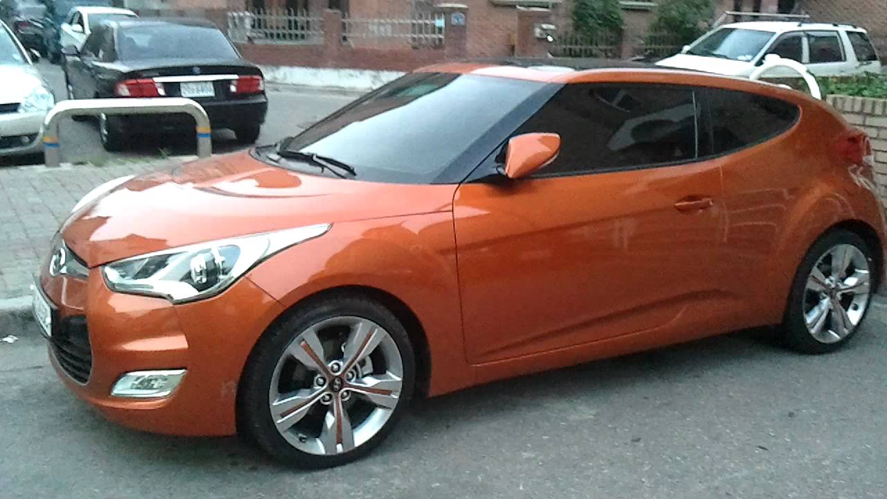 Hyundai Veloster Orange