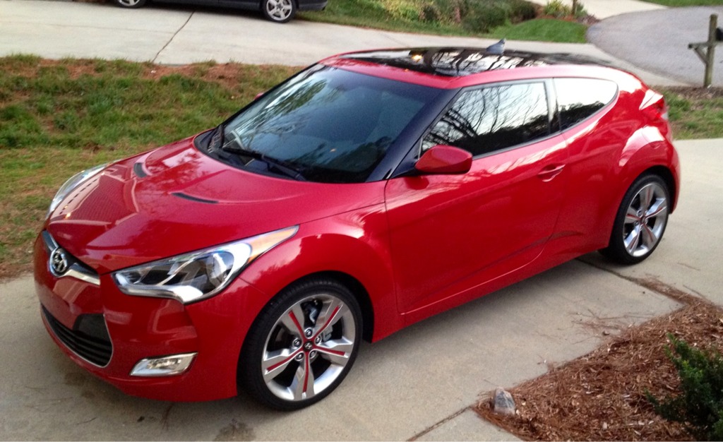 Hyundai Veloster Red