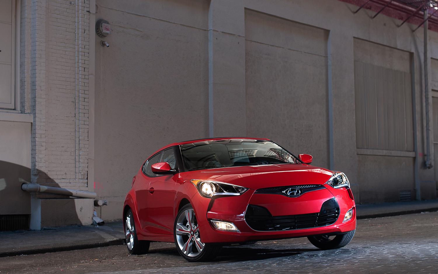 Hyundai Veloster Red