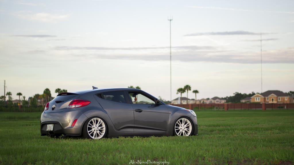Hyundai Veloster Slammed