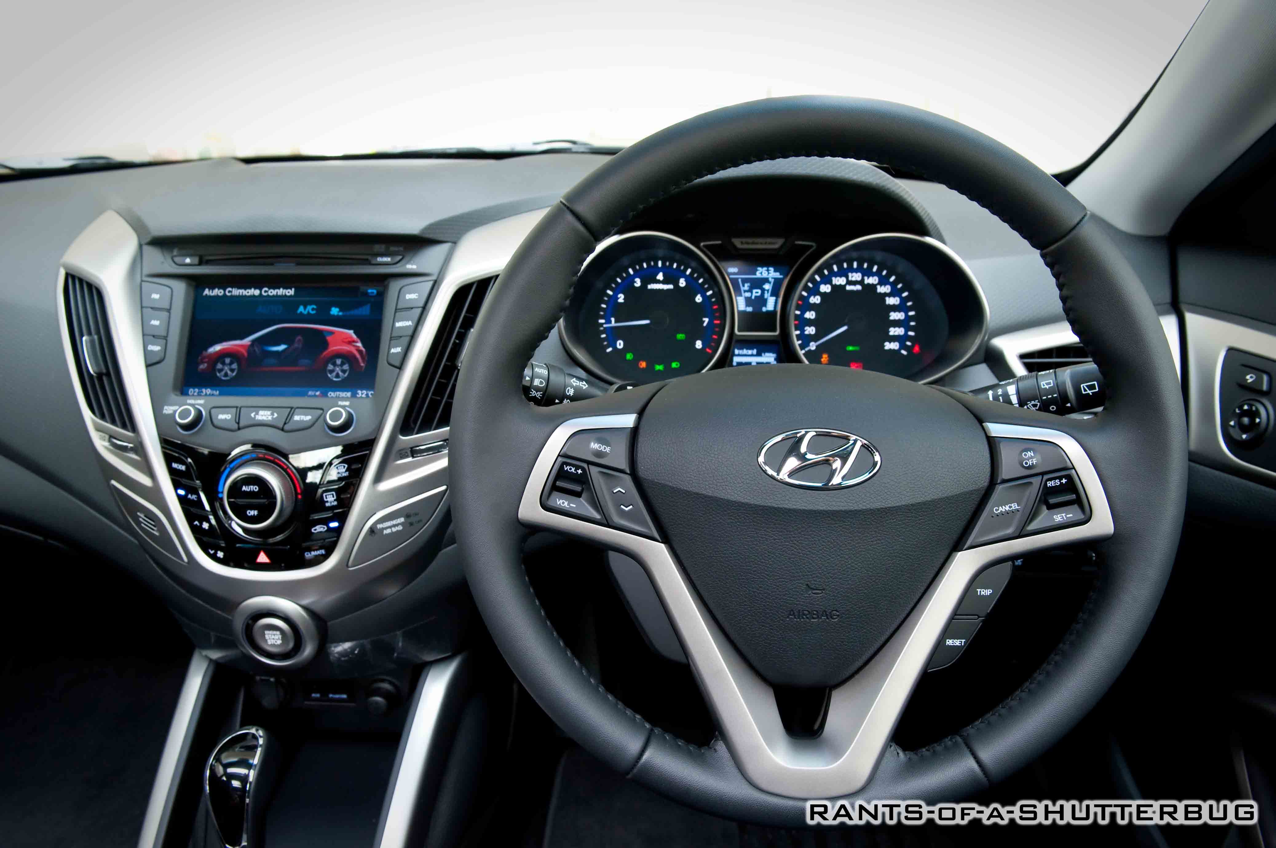 Hyundai Veloster Slammed