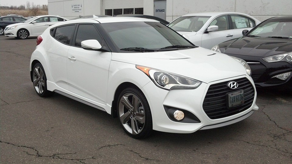 Hyundai Veloster Turbo White