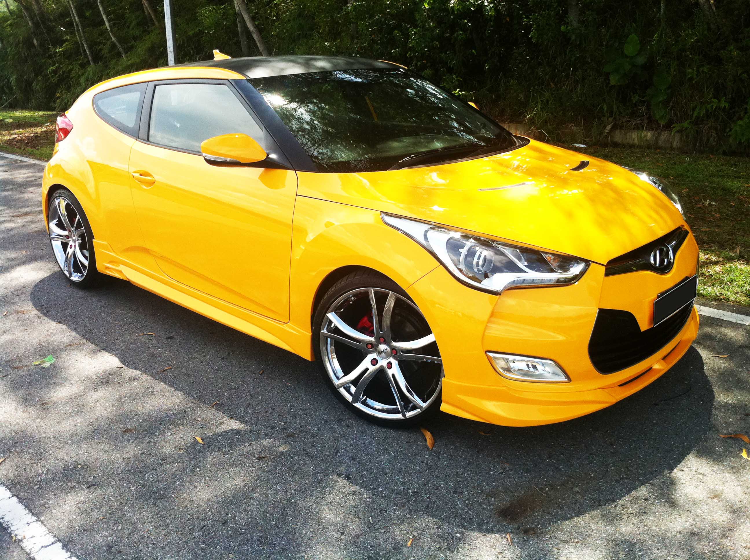 Hyundai Veloster Turbo Yellow