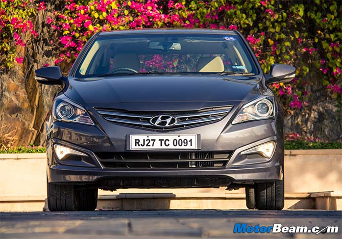 Hyundai Verna 4s Black
