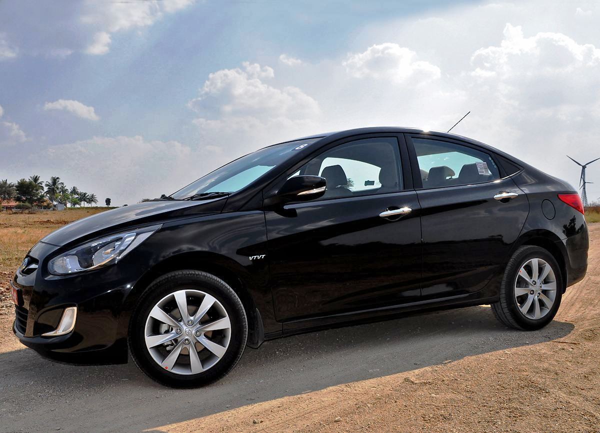 Hyundai Verna Black
