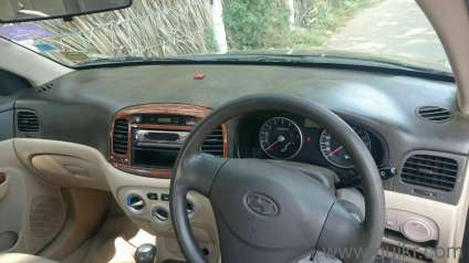 Hyundai Verna Xi