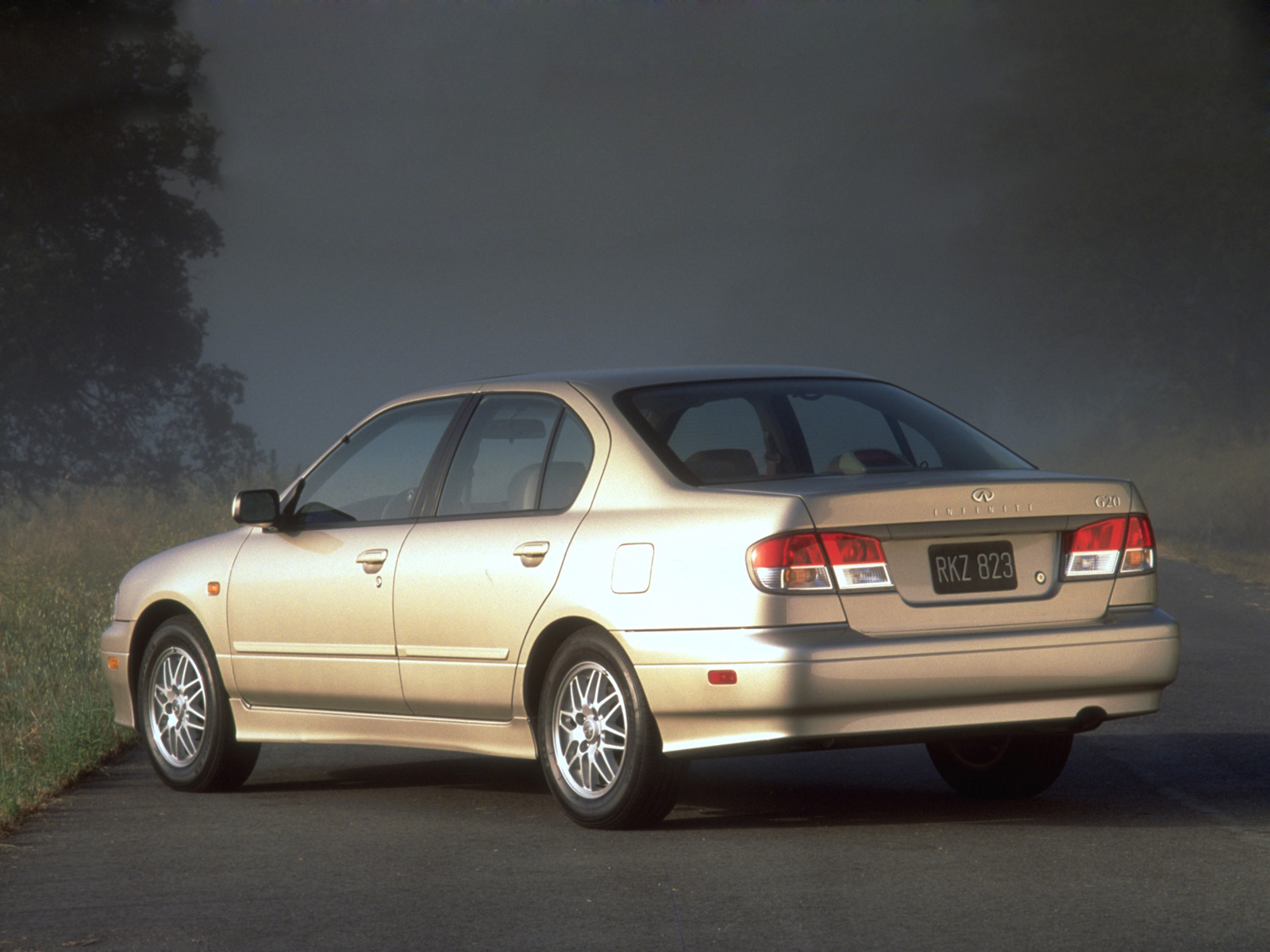 Infiniti G20 2002