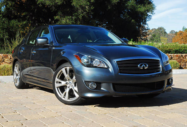 Infiniti M56 2010