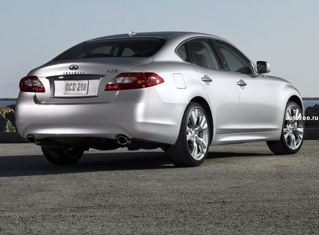 Infiniti M56 2010
