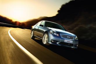 Infiniti M56 2010