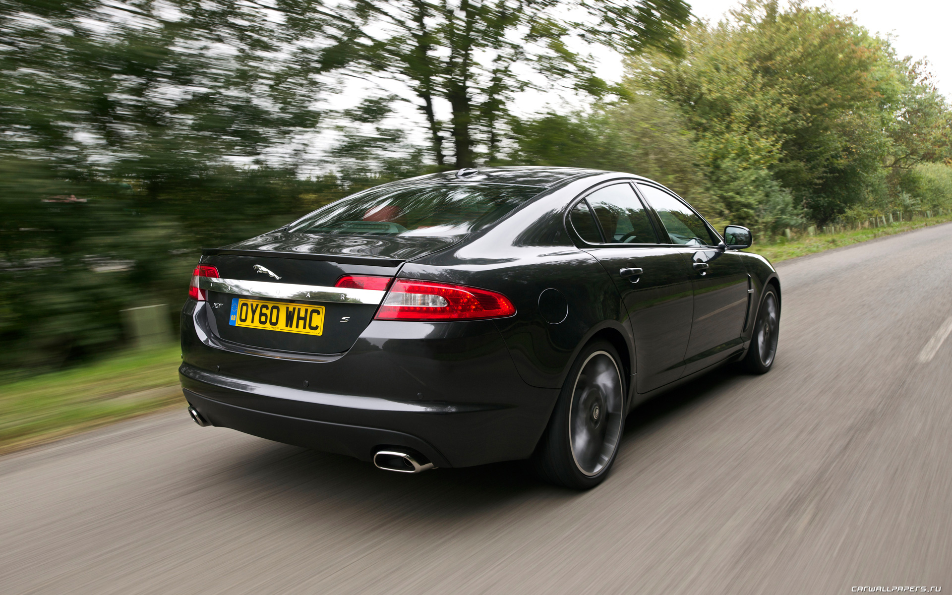 Jaguar XF Black Pack